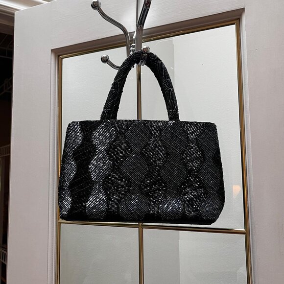 Gorgeous Bead Detailed Handbag - Picture 7 of 9